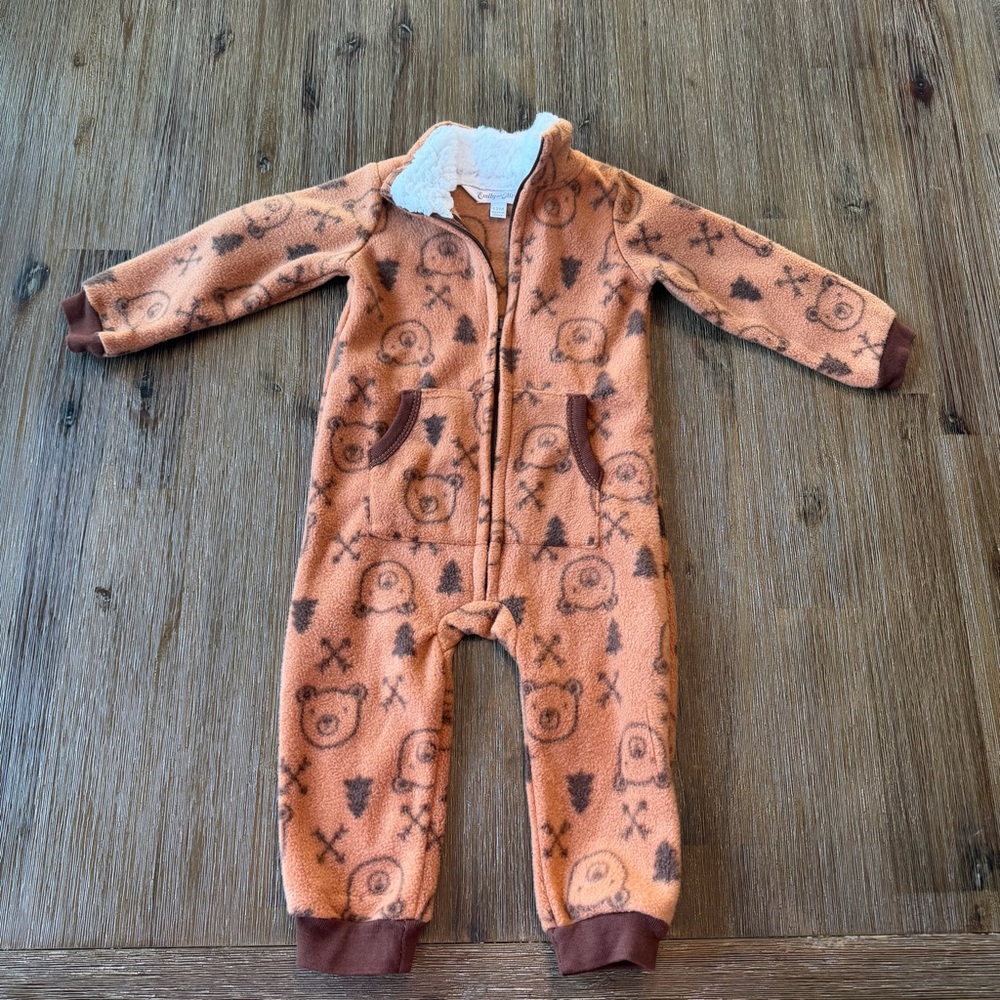 Adorable Bear Print Baby Zip Up Romper size 12 months